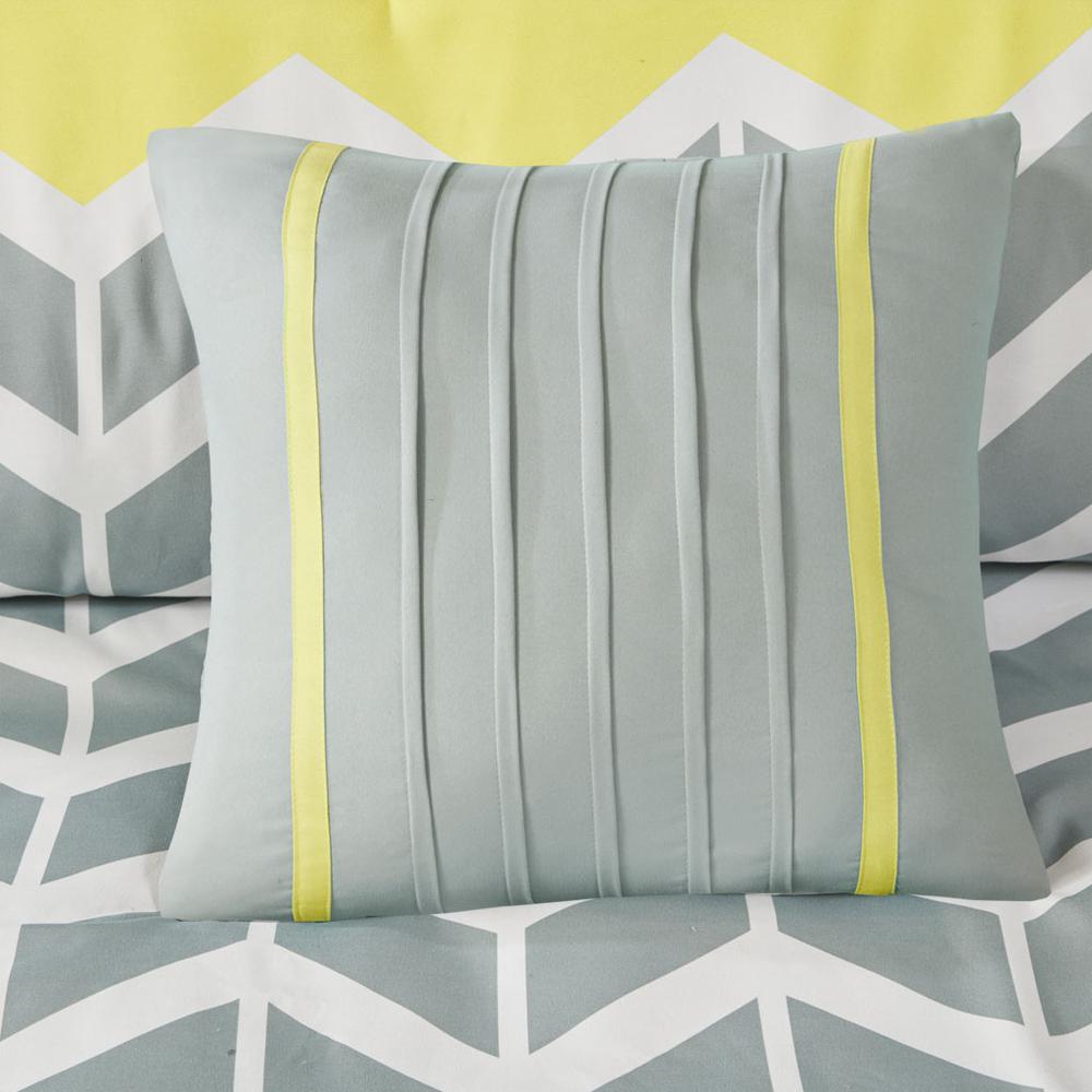 Yellow Chevron Striped Comforter Set, Belen Kox. Picture 1