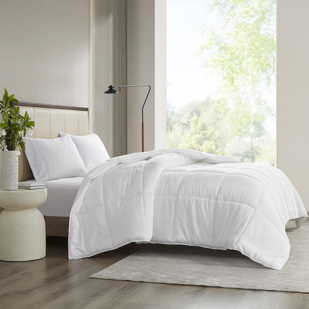 300 Thread Count Cotton Shell Luxury Down Alternative Comforter. Picture 5
