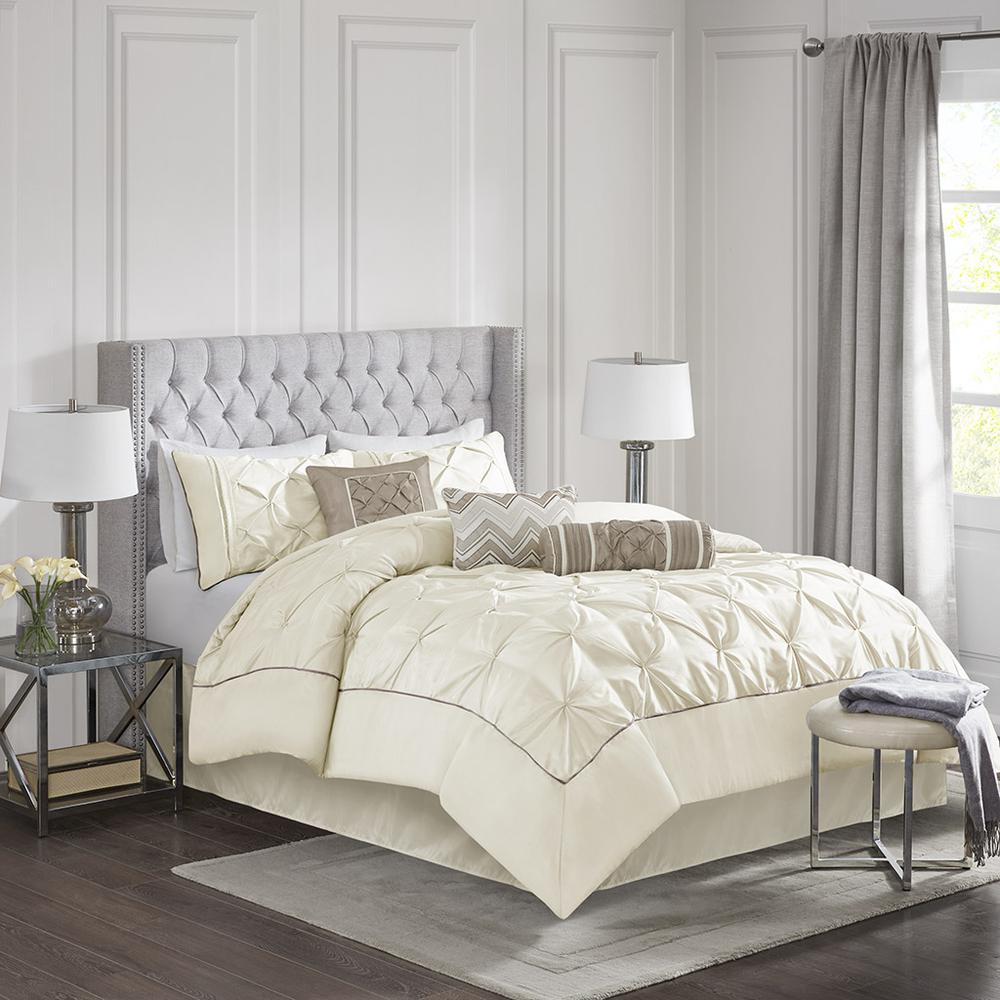 7 Piece Tufted Comforter Set. Picture 4