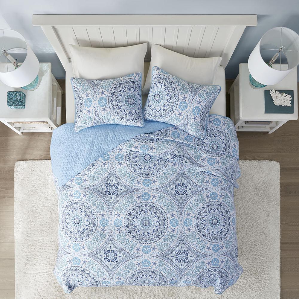 100% Polyester Microfiber Printed Quilt Set Breeze, Blue. Picture 2