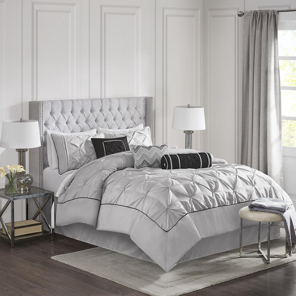 7 Piece Tufted Comforter Set. Picture 4