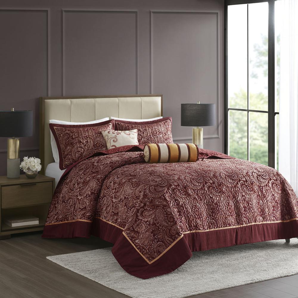 5 Piece Jacquard Bedspread Set with Throw Pillows. Picture 4