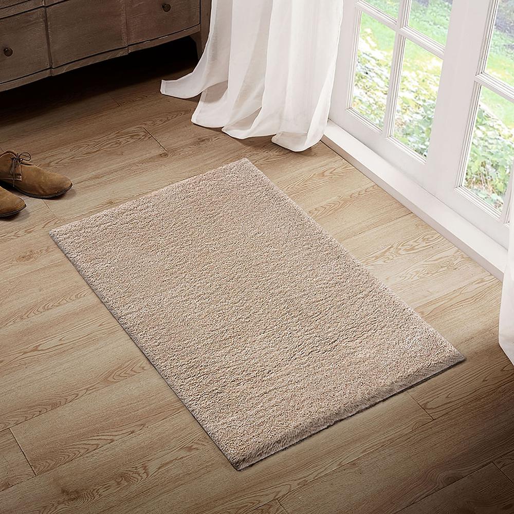 Super Soft Polyester Shag Area Rug. Picture 4