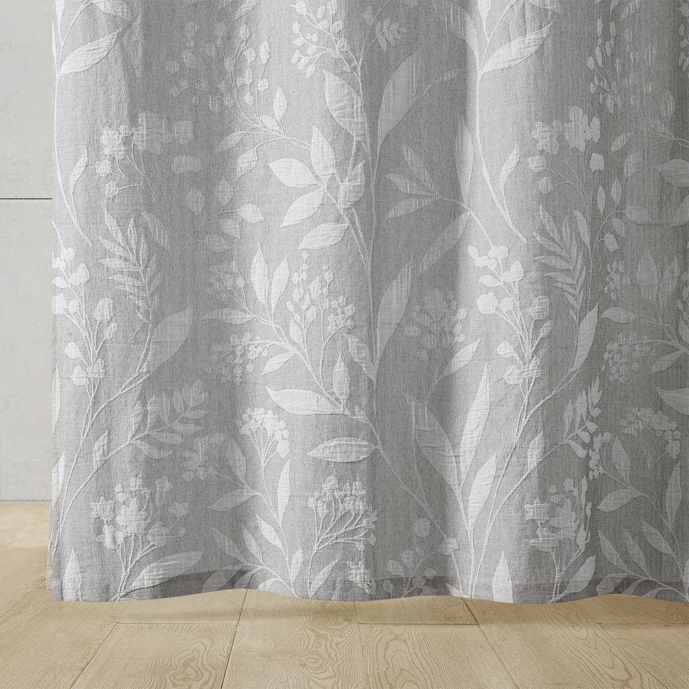Floral Shower Curtain. Picture 1