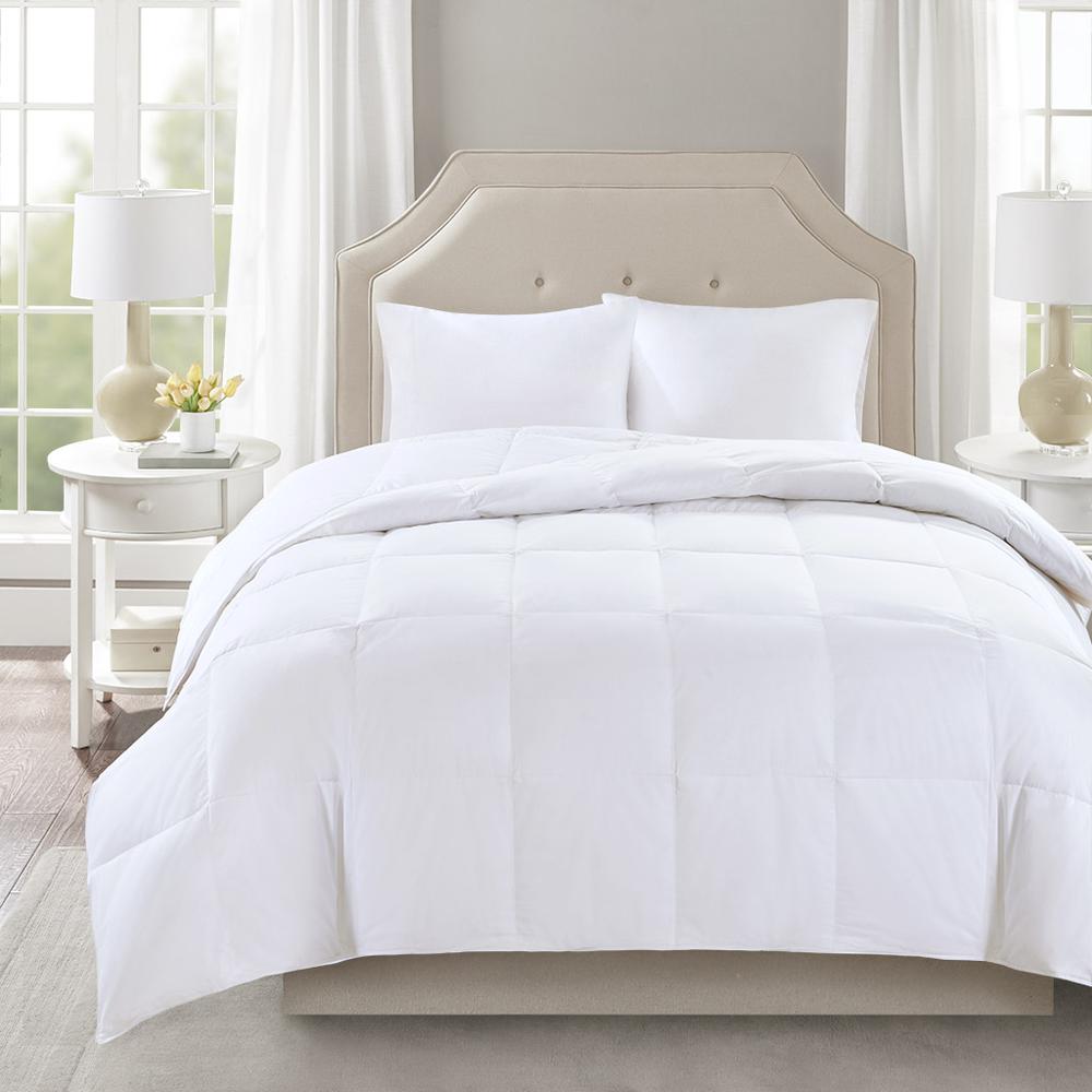Oversized Cotton Sateen Down Comforter. Picture 3