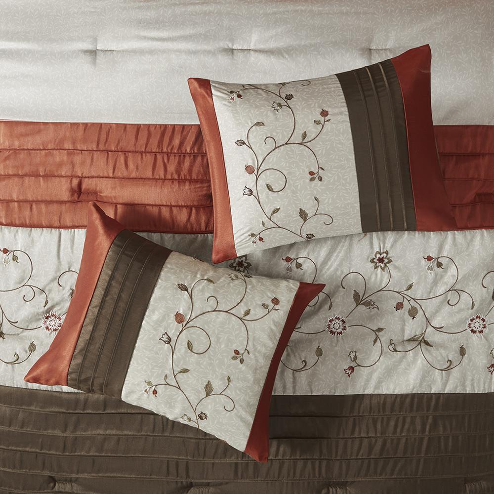 Embroidered 7 Piece Comforter Set. Picture 5