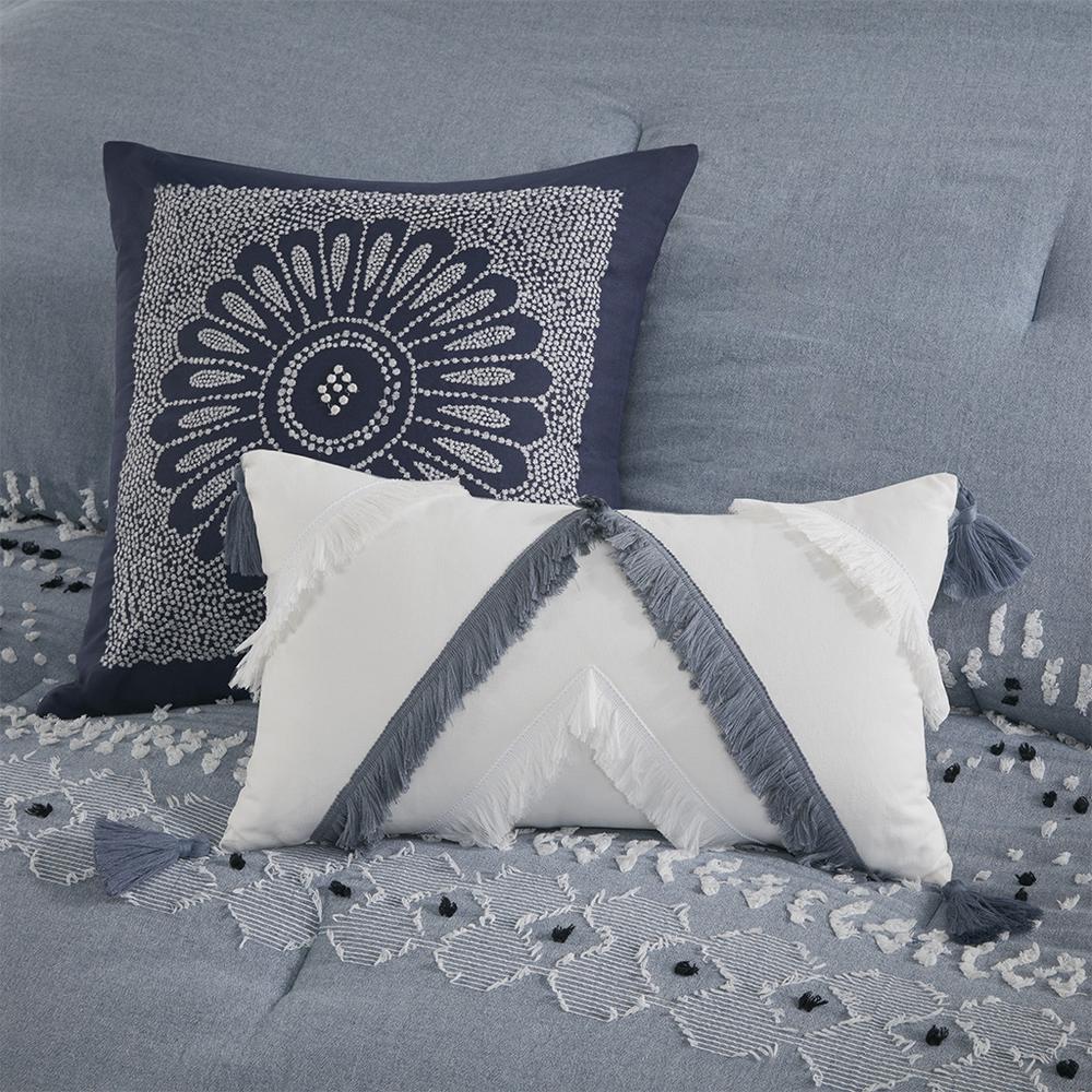 Cotton Oblong Pillow with tassels. Picture 1