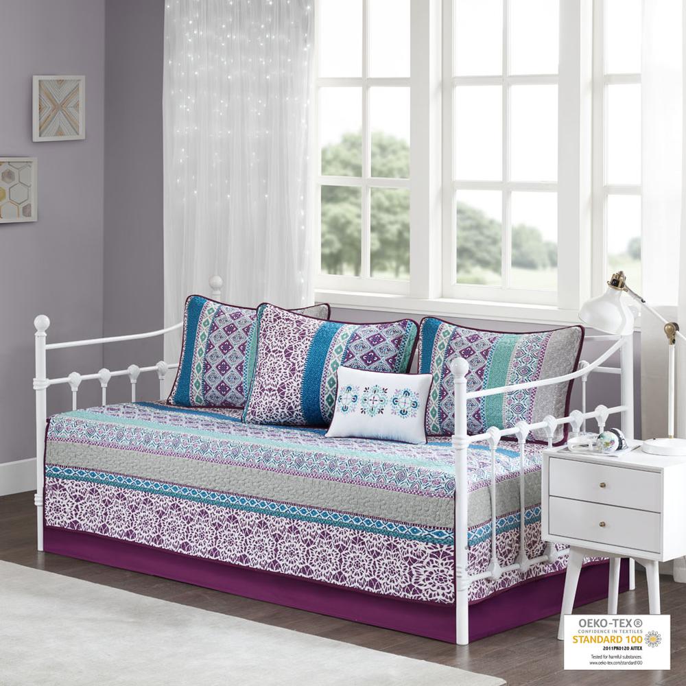 6 Piece Boho Reversible Daybed Set. Picture 4