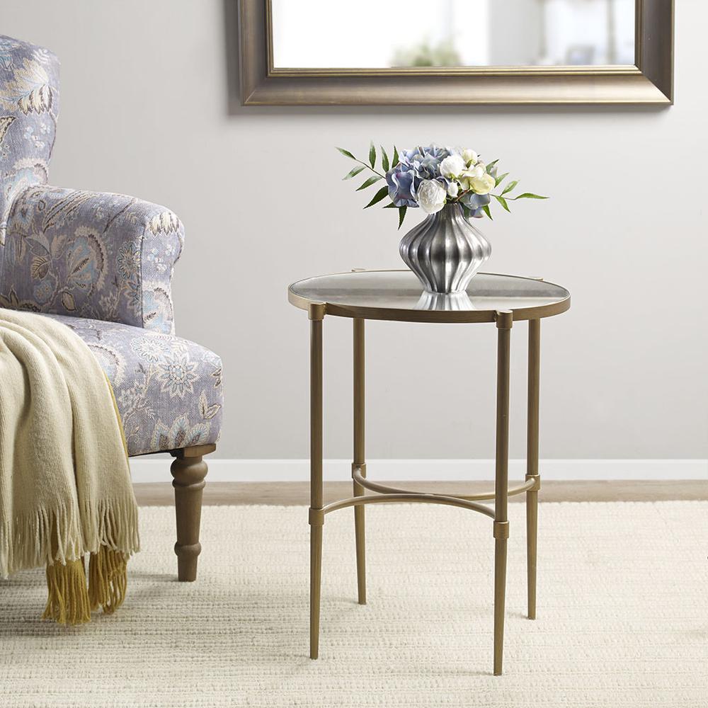 Oval Accent Table. Picture 4