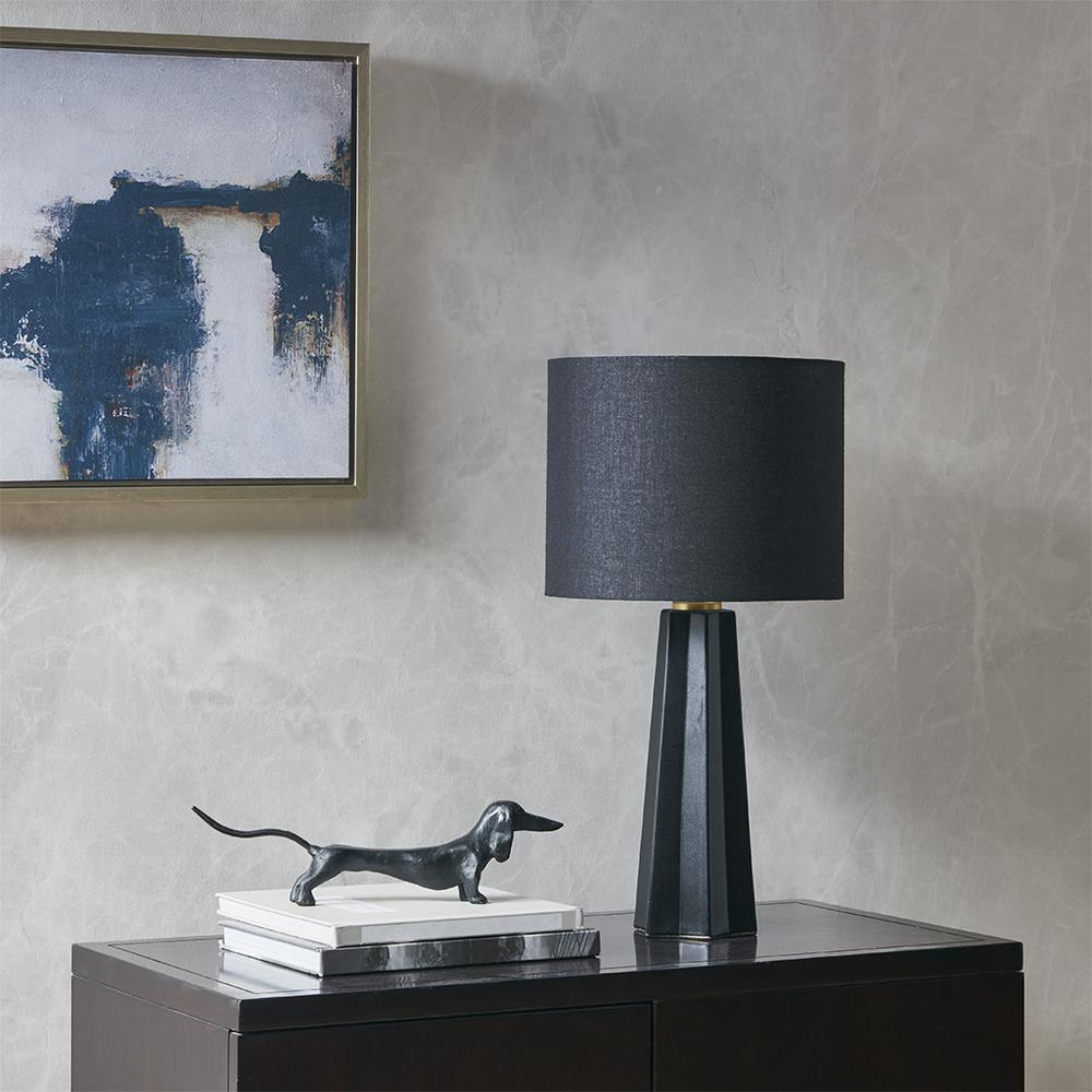 Geometric Ceramic Table Lamp. Picture 4