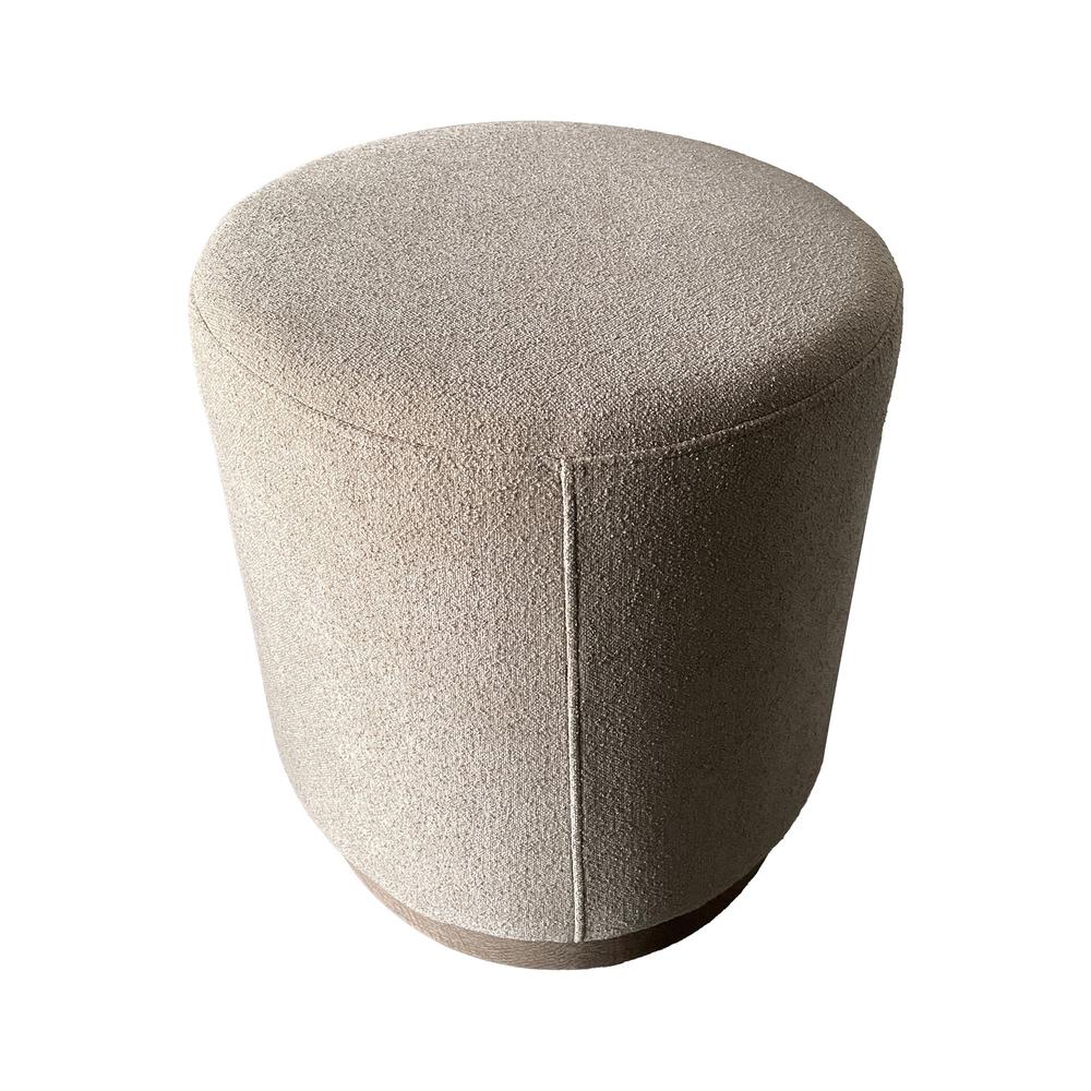 Oval Accent Ottoman. Picture 1