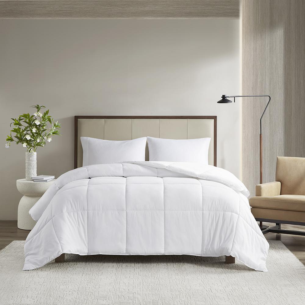 300 Thread Count Cotton Shell Luxury Down Alternative Comforter. Picture 4
