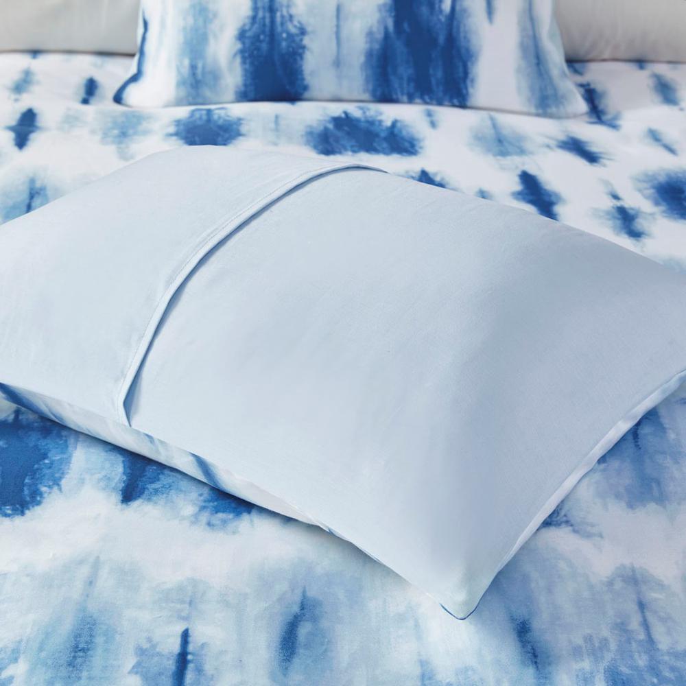 100% Cotton Printed Duvet Cover Set in Blue. Picture 4