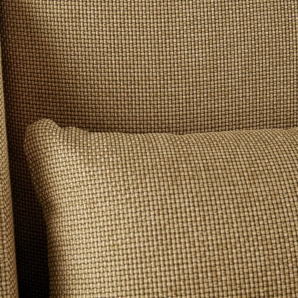 Accent Chair. Picture 1