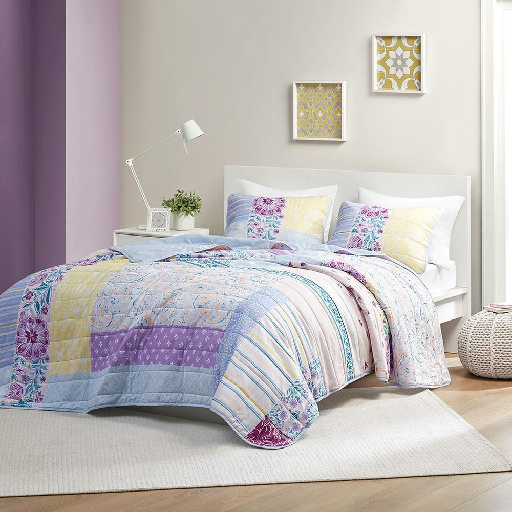 100% Cotton Printed Coverlet Set. Picture 3