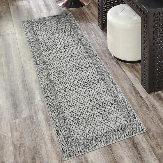 100% Polyester Moroccan Bordered Global Woven Area Rug. Picture 9