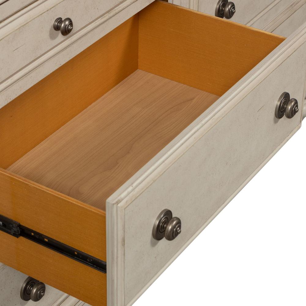 7 Drawer Chesser. Picture 2