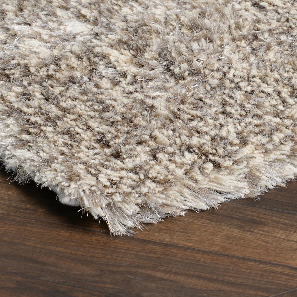 Elegante Hand-woven Shag Area Rug by Kosas Home. Picture 2