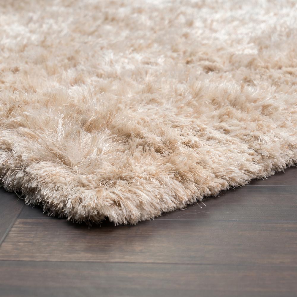 Elegante Hand-woven Shag Area Rug by Kosas Home. Picture 3