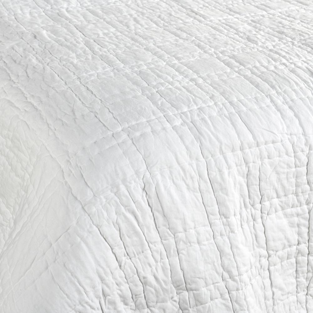 Hailee 100% Cotton White King Quilt with Silvadur Tech. Picture 4