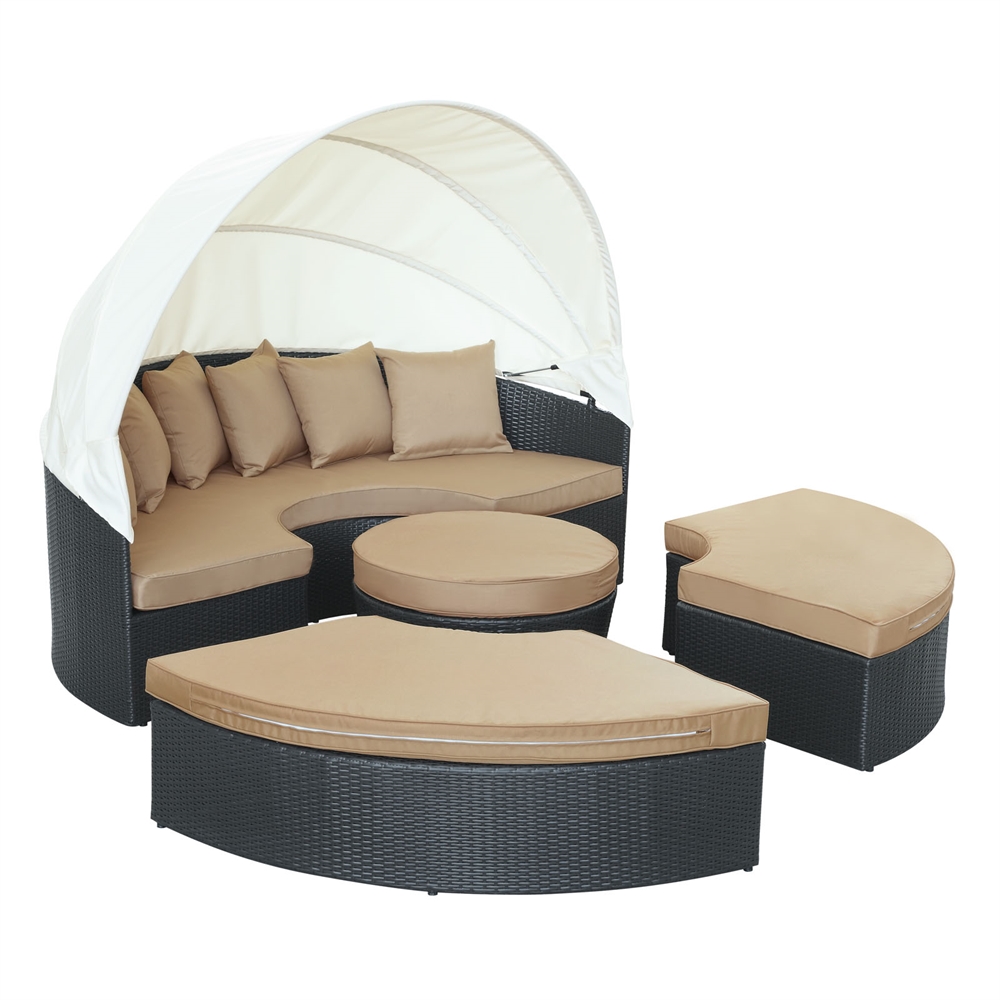 Quest Canopy Outdoor Patio Daybed. Picture 5