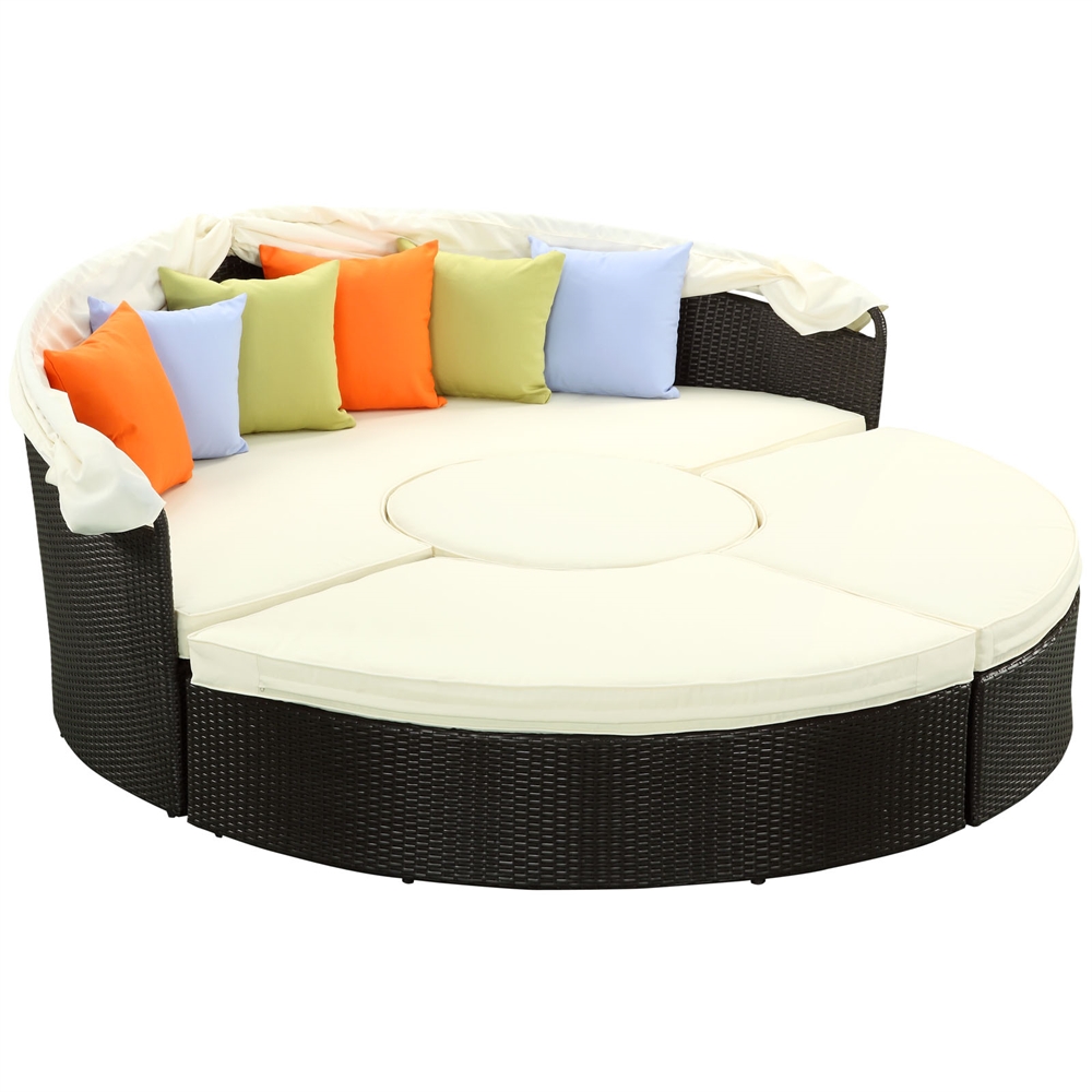 Quest Canopy Outdoor Patio Daybed. Picture 4