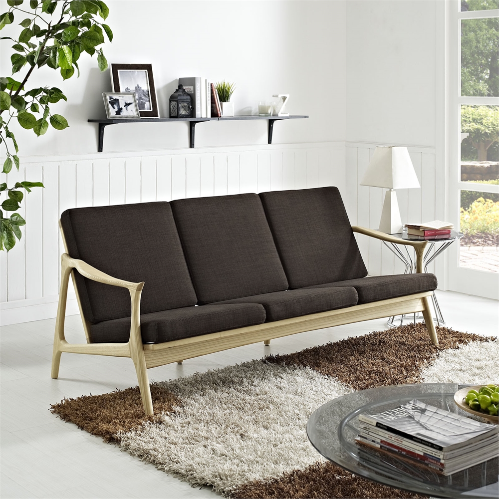 Pace Sofa. Picture 5
