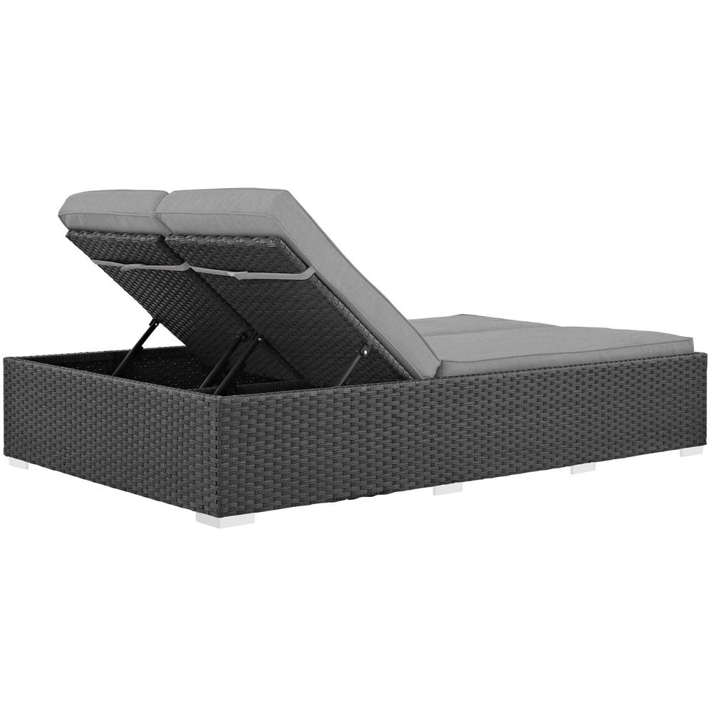 Sojourn Outdoor Patio Sunbrella Double Chaise. Picture 3
