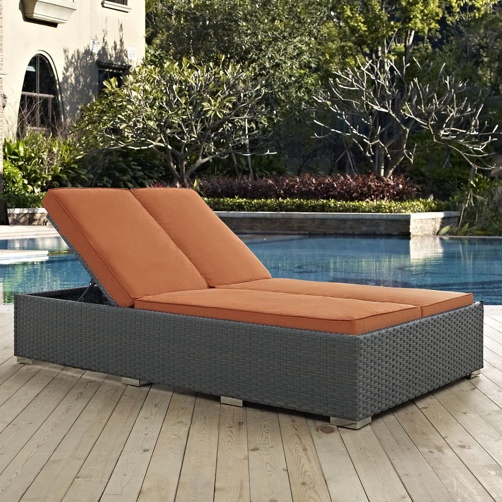 Sojourn Outdoor Patio Sunbrella® Double Chaise. Picture 5
