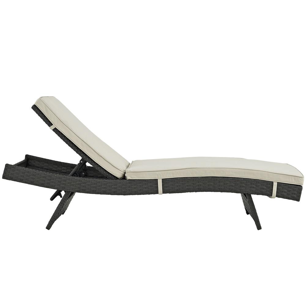 Sojourn Outdoor Patio Sunbrella® Chaise. Picture 3