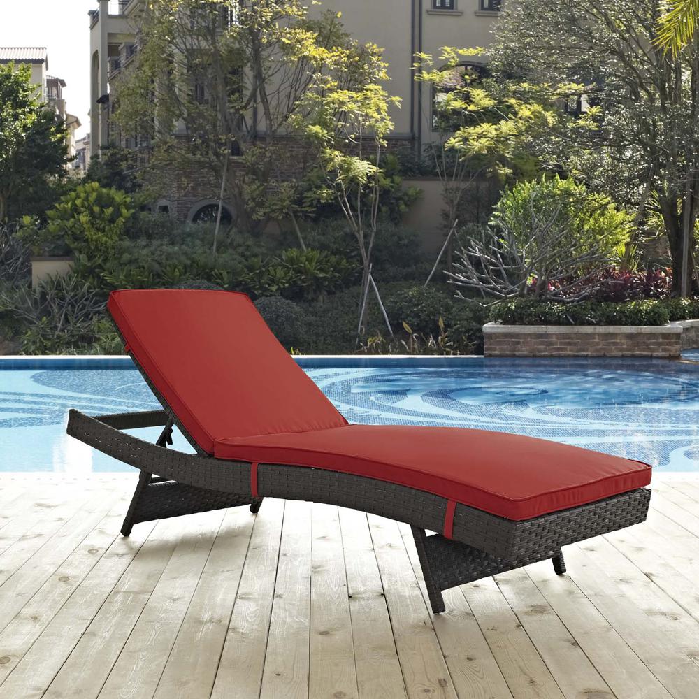 Sojourn Outdoor Patio Sunbrella Chaise. Picture 4