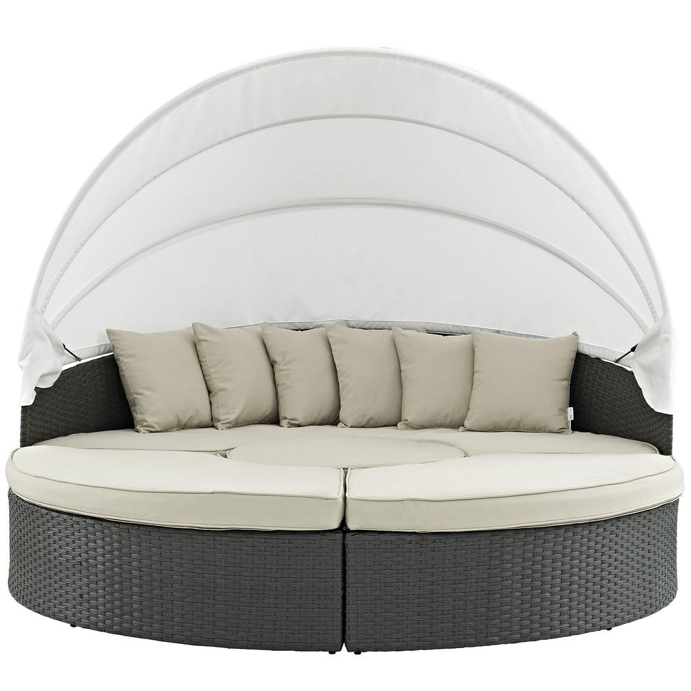 Sojourn Outdoor Patio Sunbrella® Daybed. Picture 6