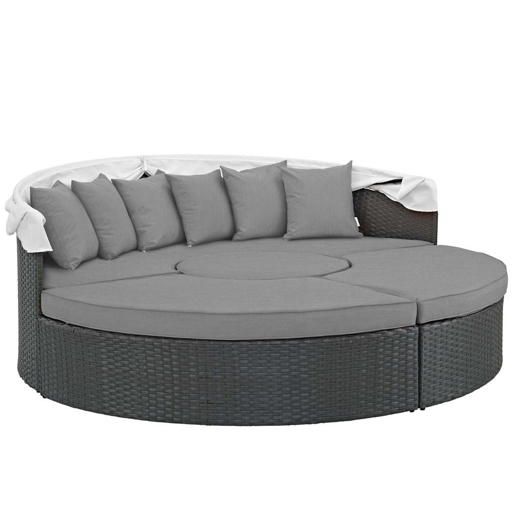 Sojourn Outdoor Patio Wicker Rattan Sunbrella® Daybed. Picture 3