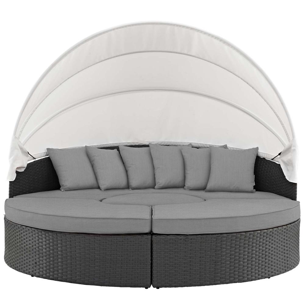Sojourn Outdoor Patio Wicker Rattan Sunbrella® Daybed. Picture 5