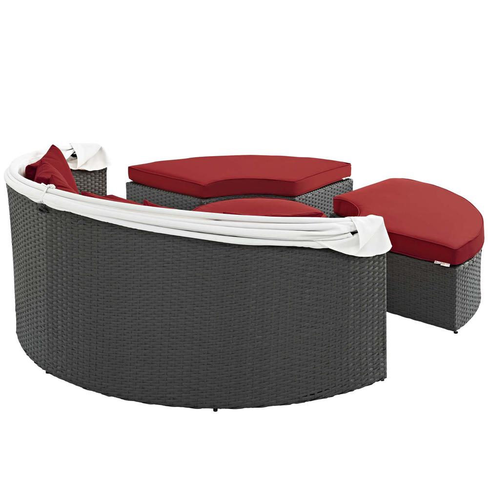 Sojourn Outdoor Patio Wicker Rattan Sunbrella® Daybed. Picture 4
