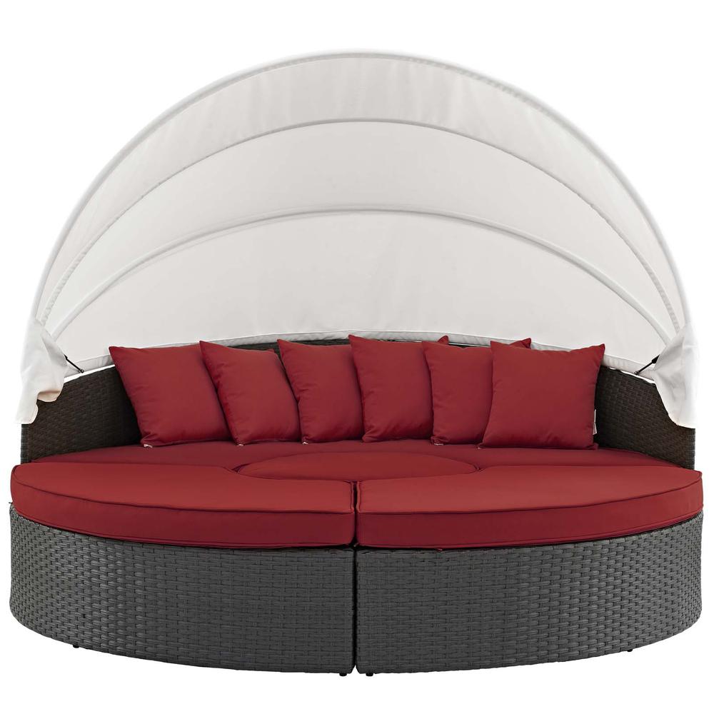 Sojourn Outdoor Patio Wicker Rattan Sunbrella® Daybed. Picture 5