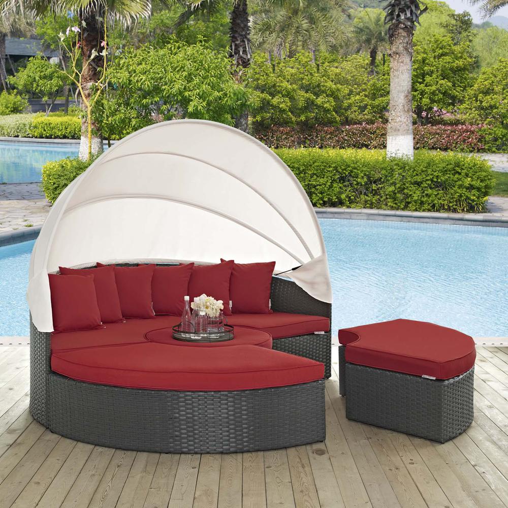 Sojourn Outdoor Patio Wicker Rattan Sunbrella® Daybed. Picture 6