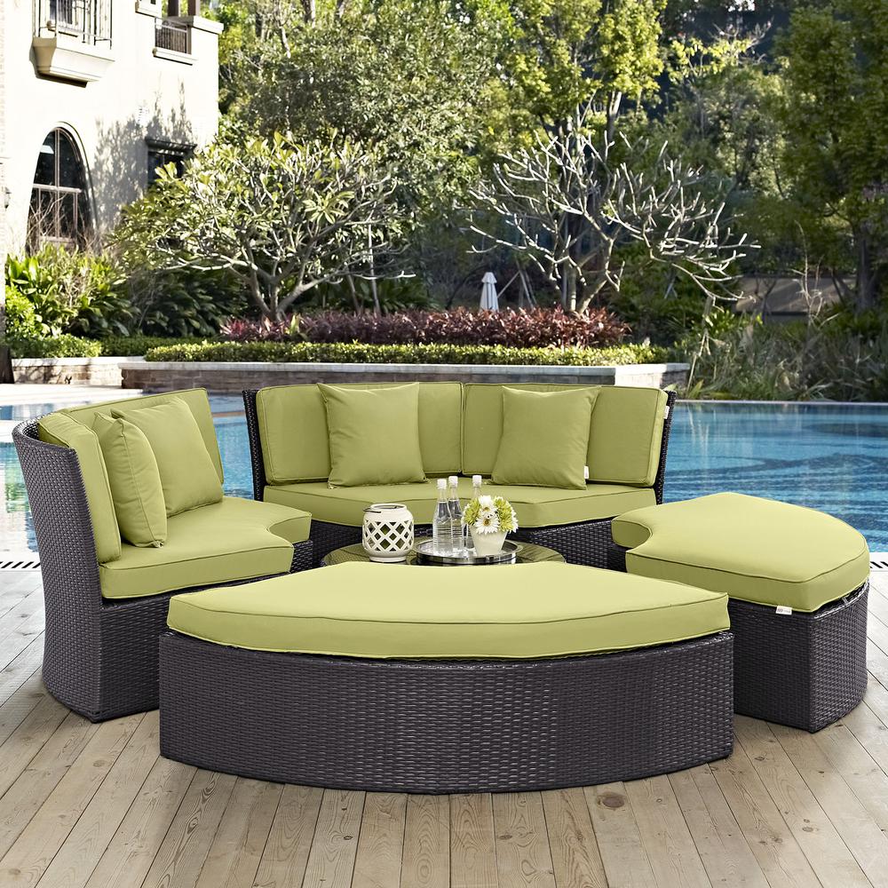 Convene Circular Outdoor Patio Daybed Set. Picture 7