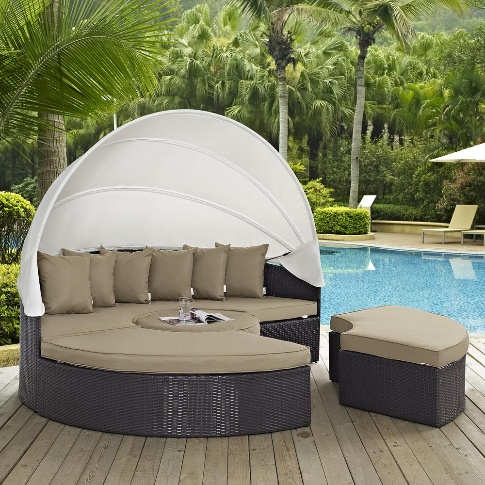 Convene Canopy Outdoor Patio Daybed. Picture 7