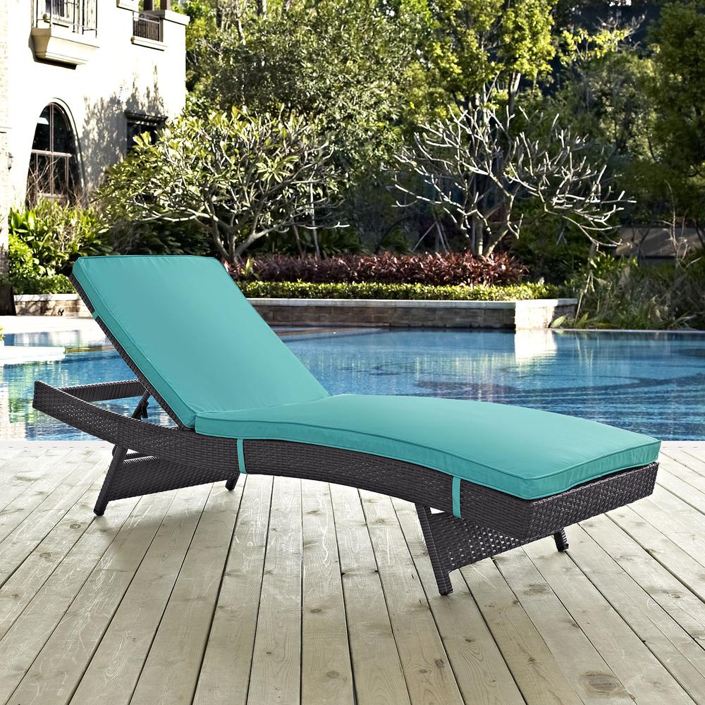Convene Outdoor Patio Chaise. Picture 4