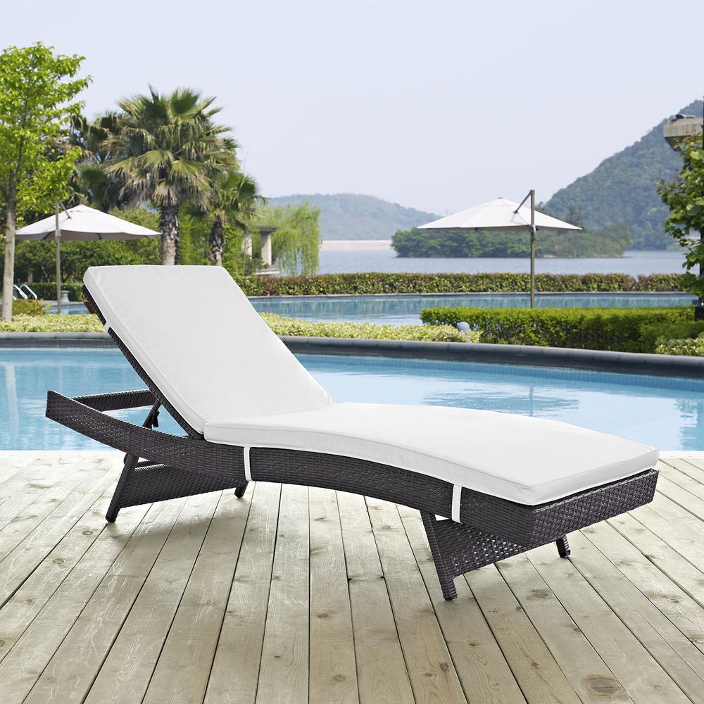 Convene Outdoor Patio Chaise. Picture 5