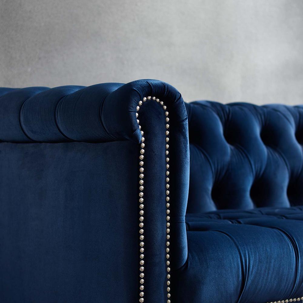 Heritage Upholstered Velvet Armchair. Picture 5