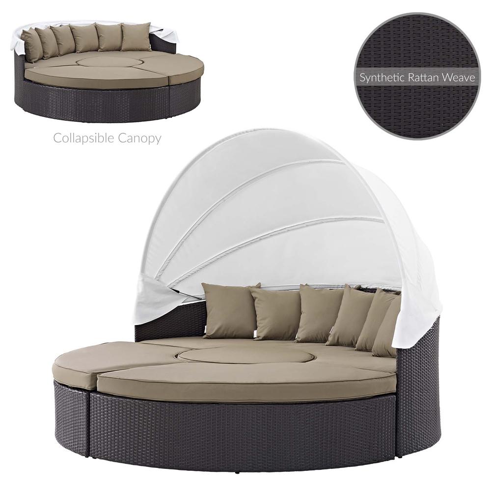 Quest Canopy Outdoor Patio Daybed. Picture 3