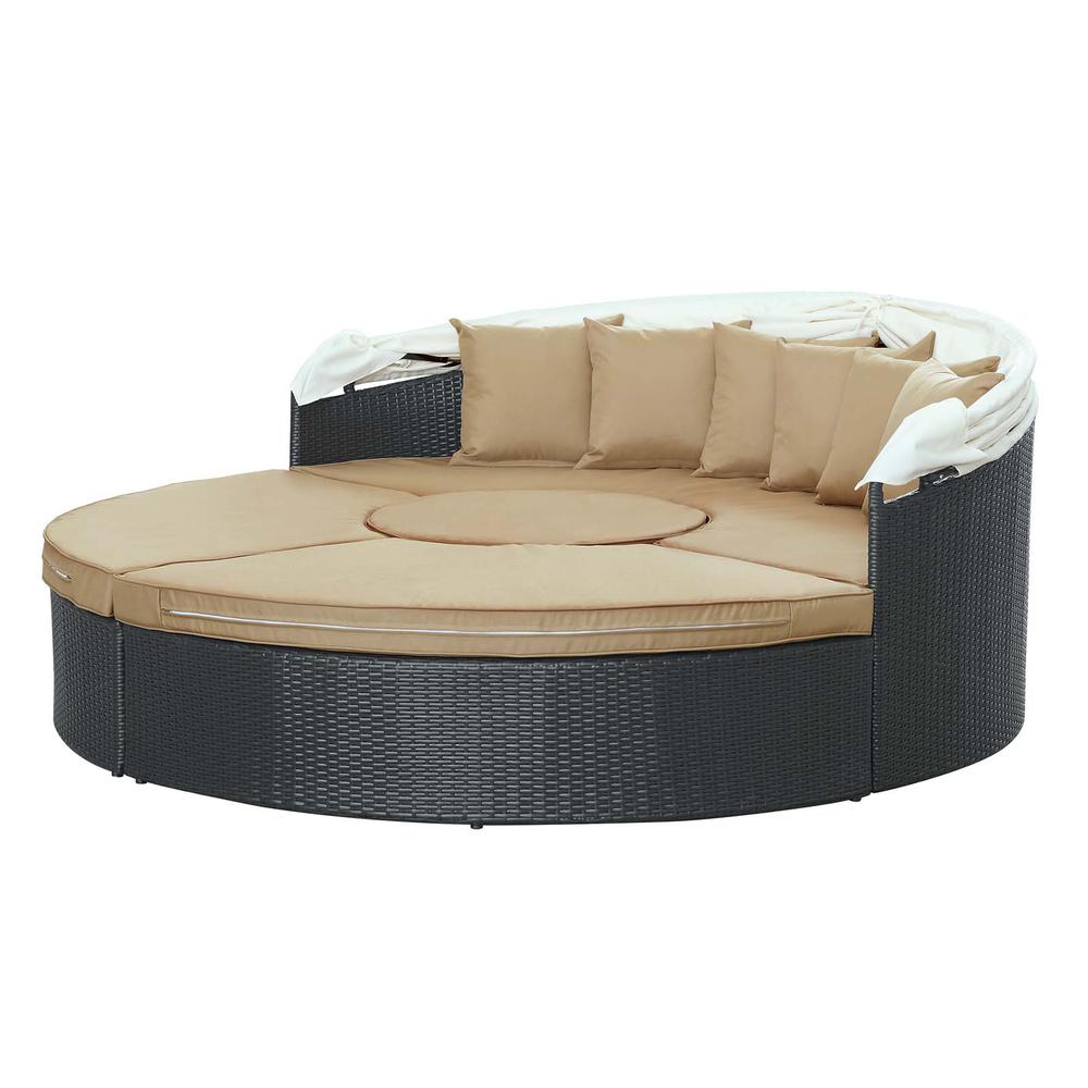 Quest Canopy Outdoor Patio Daybed. Picture 7
