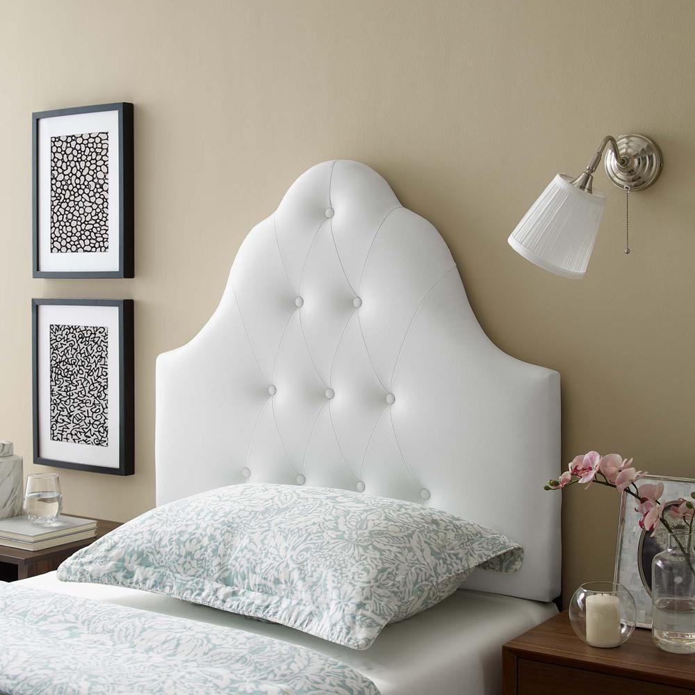 Sovereign Twin Upholstered Vinyl Headboard. Picture 8