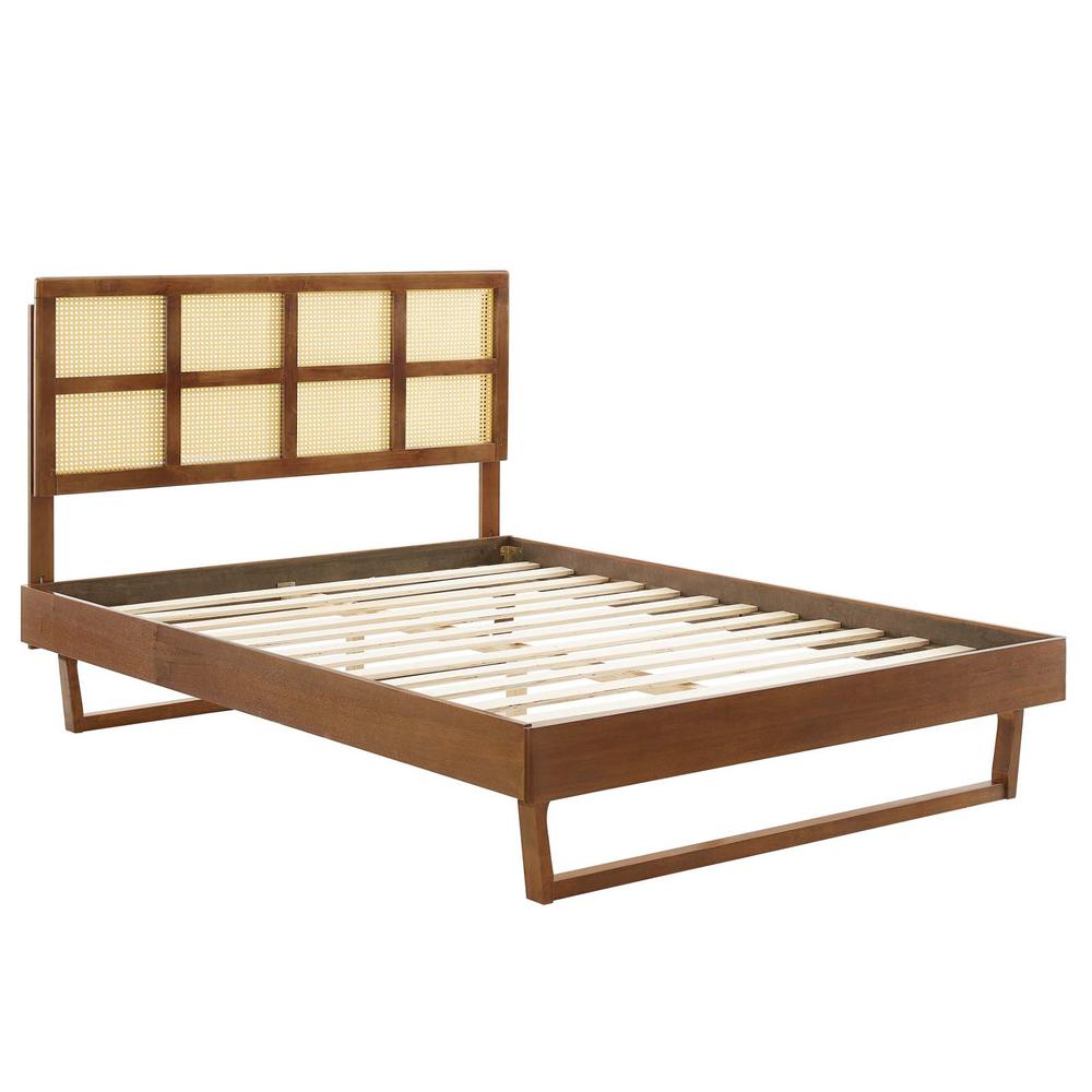 Sidney Cane and Wood Queen Platform Bed With Angular Legs. Picture 2