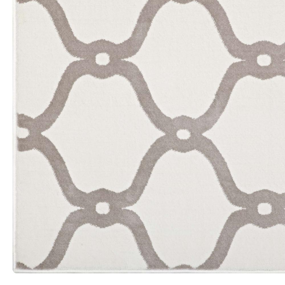 Beltara Chain Link Transitional Trellis 5x8 Area Rug. Picture 2