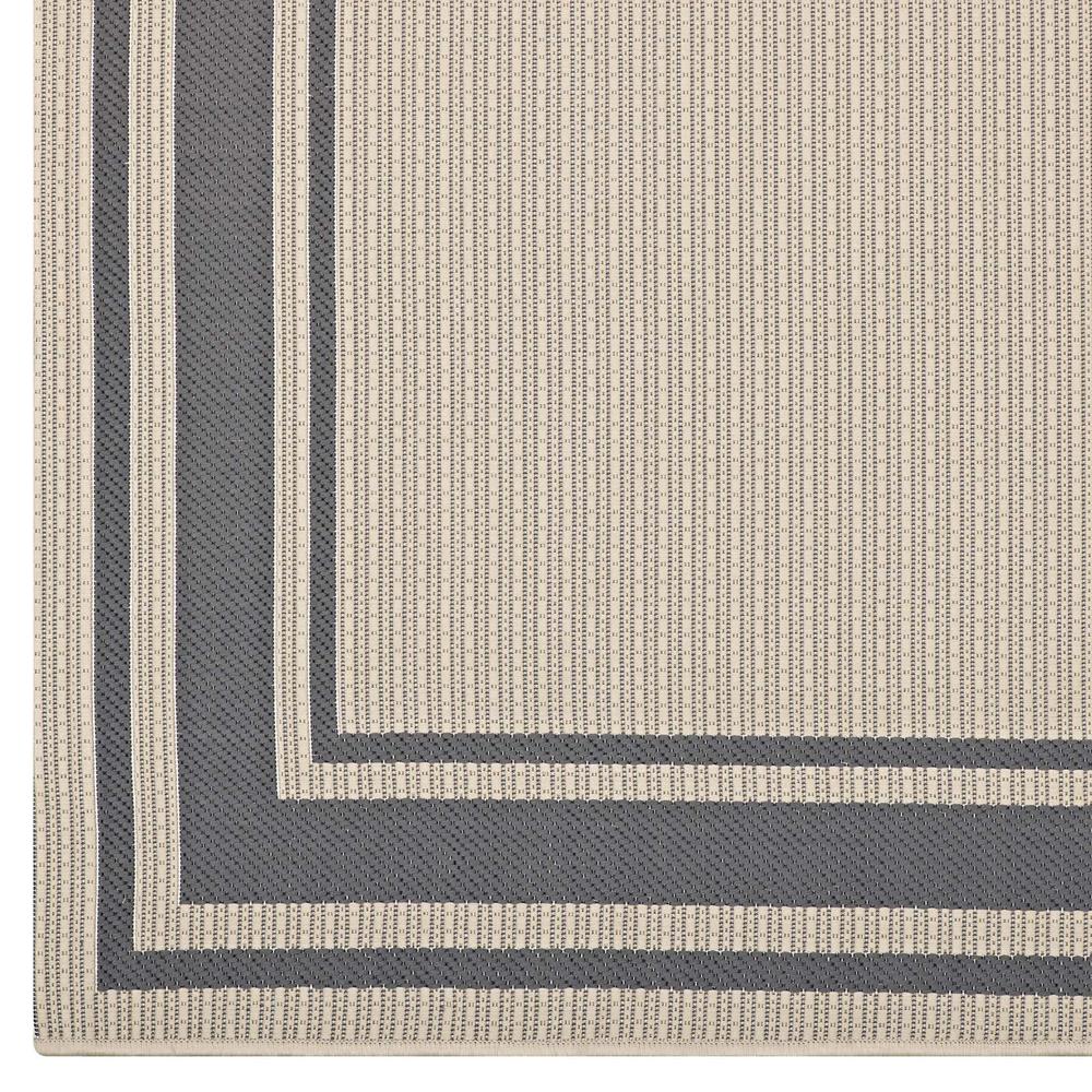 Rim Solid Border 5x8 Indoor and Outdoor Area Rug. Picture 2