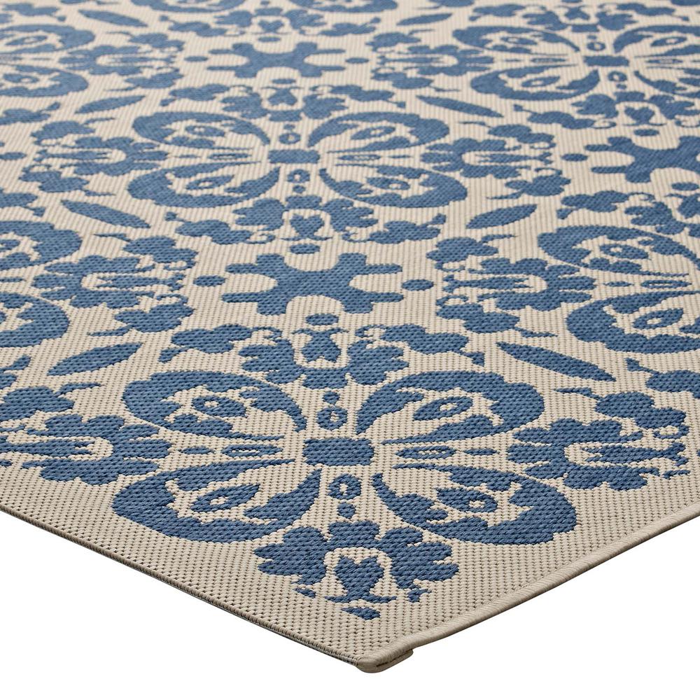 Ariana Vintage Floral Trellis 4x6 Indoor and Outdoor Area Rug. Picture 3