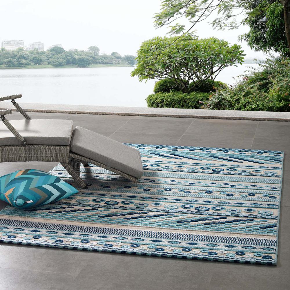 Abstract Geometric Lattice 5x8 Indoor and Outdoor Area Rug. Picture 8